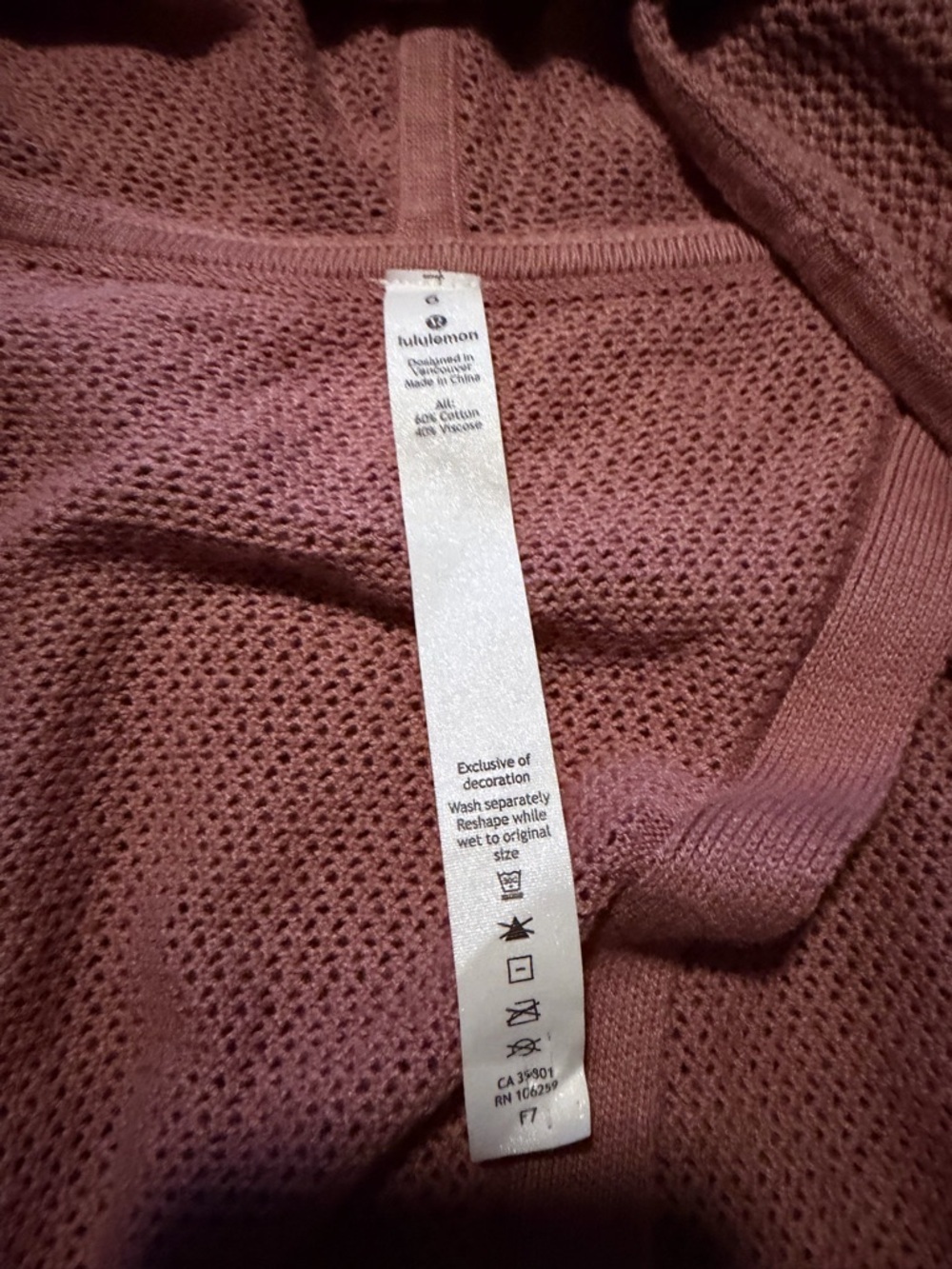 Lululemon Still Movement Wrap
Heathered Quicksand (123) - Picture 8 of 10